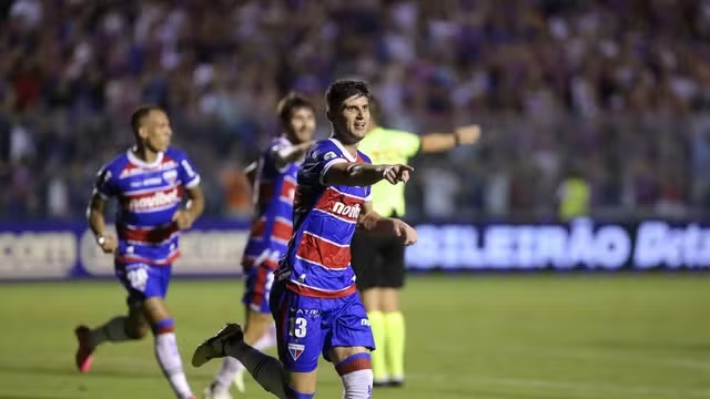 Kuscevic, comemoração do gol do Fortaleza