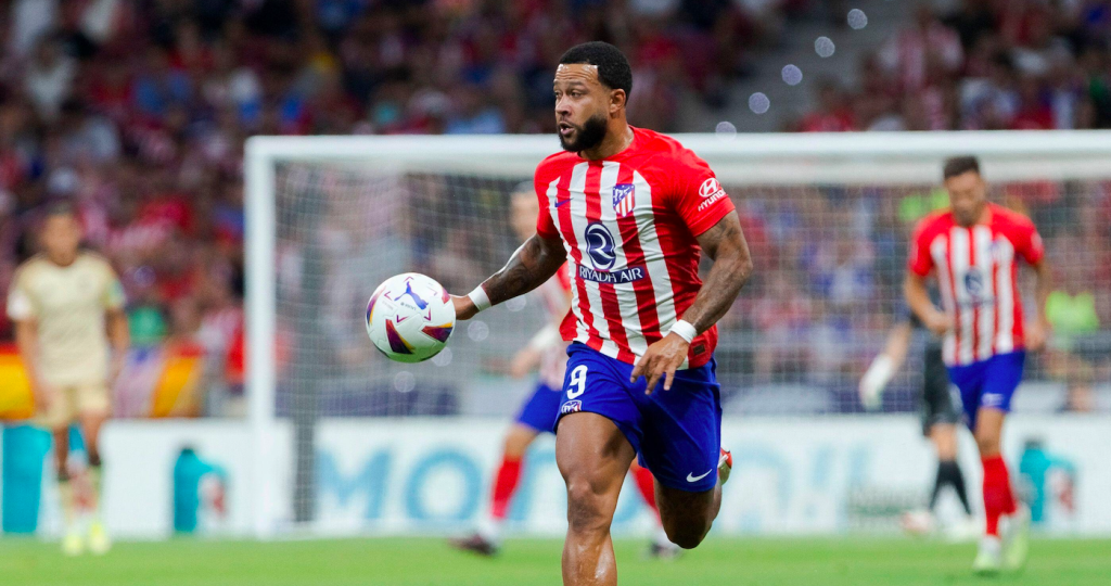 Memphis Depay em ação pelo Atlético de Madrid