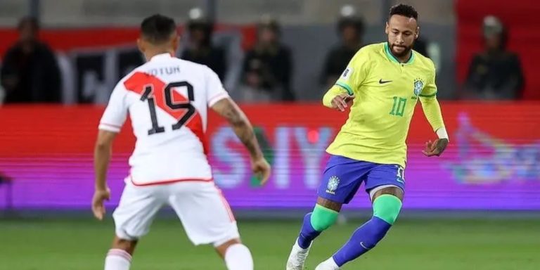 Neymar cumprimenta jovem torcedor em Brasil x Peru e vídeo viraliza; assista