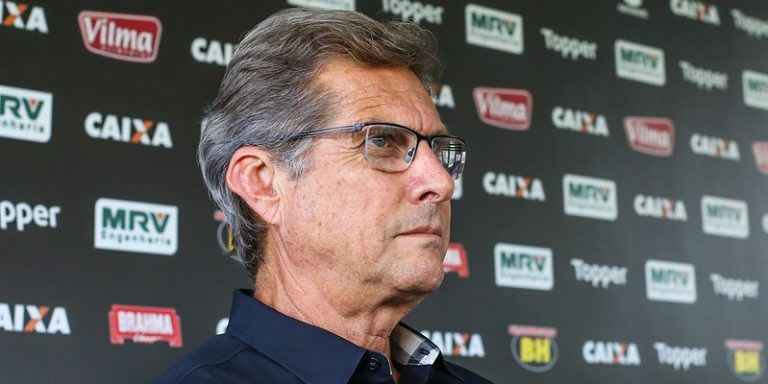 Oswaldo de Oliveira, ex-técnico do Atlético-MG