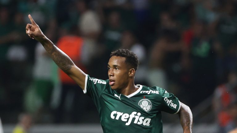 Kevin é eleito o melhor jogador da Copinha 2023. Foto: Fabio Menotti/Palmeiras