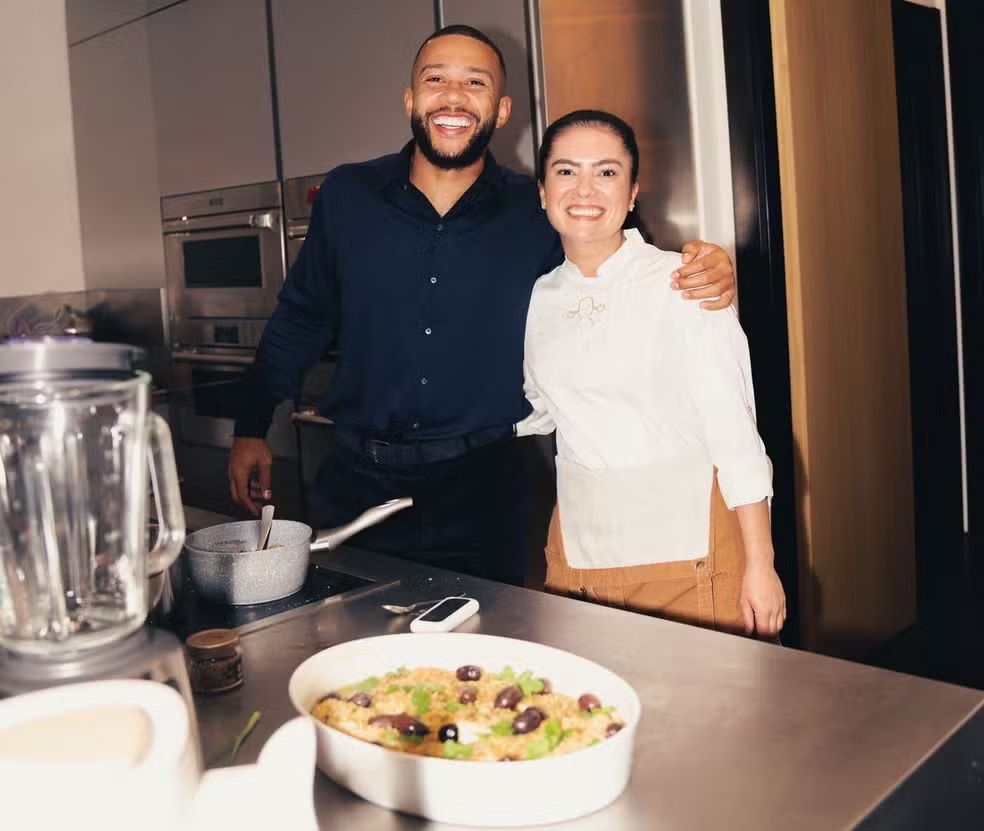 Paula Cardoso, chef de cozinha de Memphis Depay