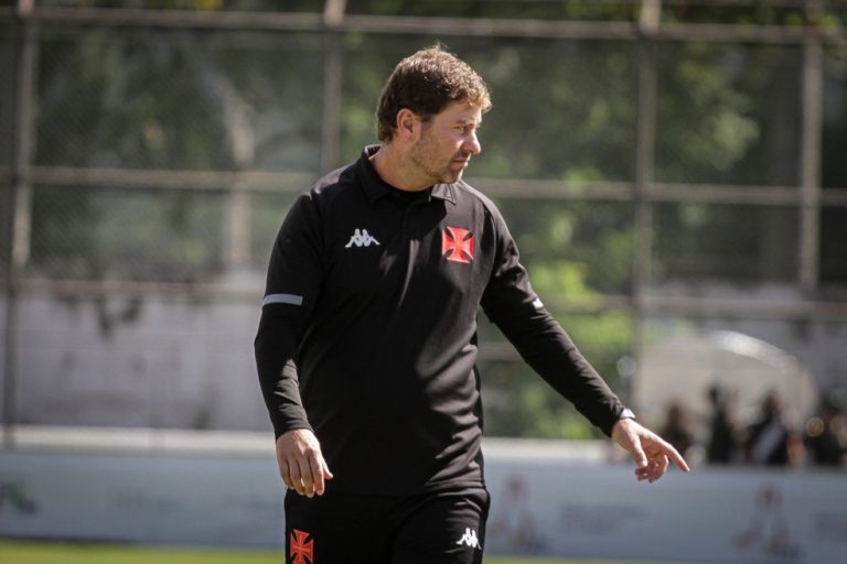 Vasco teve acordo por Ian Glavinovich, mas não conclui contratação; entenda o motivo