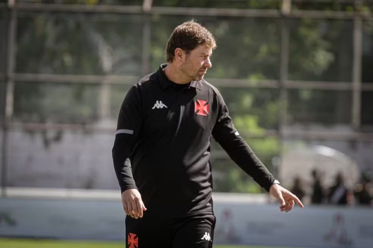 Rafael Paiva, técnico do sub-20 do Vasco