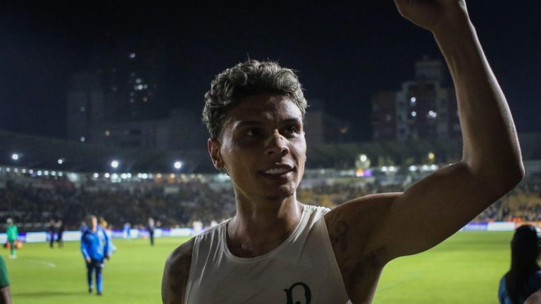 Richard Ríos começou sua carreira no Flamengo. Foto: Divulgação / Sipa USA / Alamy Stock Photo