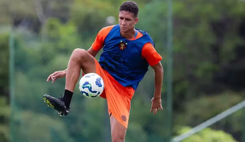 Riquelme Felipe, zagueiro do Sport