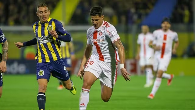 Rômulo volante Inter em Rosario central 1 x 0 Internacional pela Sul-Americana