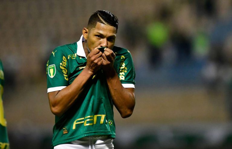 Melhor que Dudu? Números comprovam o porquê Rony deve ser titular no Palmeiras