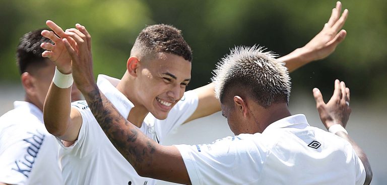 Jogadores do Santos na Copinha