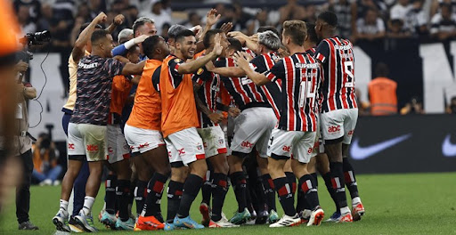 São Paulo é o time que mais fez gols em Cássio na história