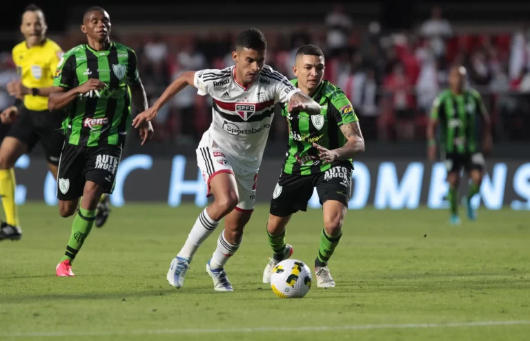 Os últimos 10 jogos entre América-MG x São Paulo