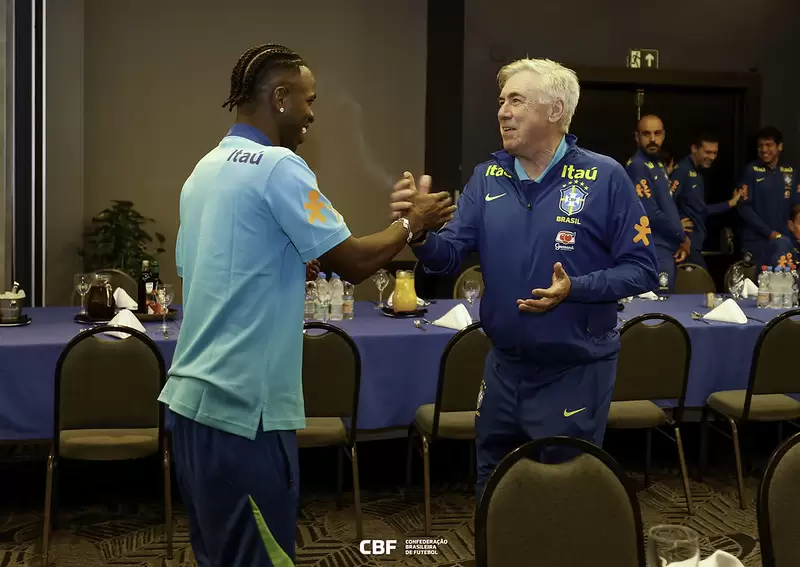 Seleção se apresenta em São Paulo