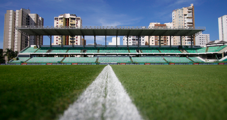 Vista do Estádio da Serrinha, em Goiânia (GO)