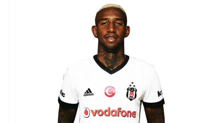 Anderson Talisca pode jogar no Flamengo.