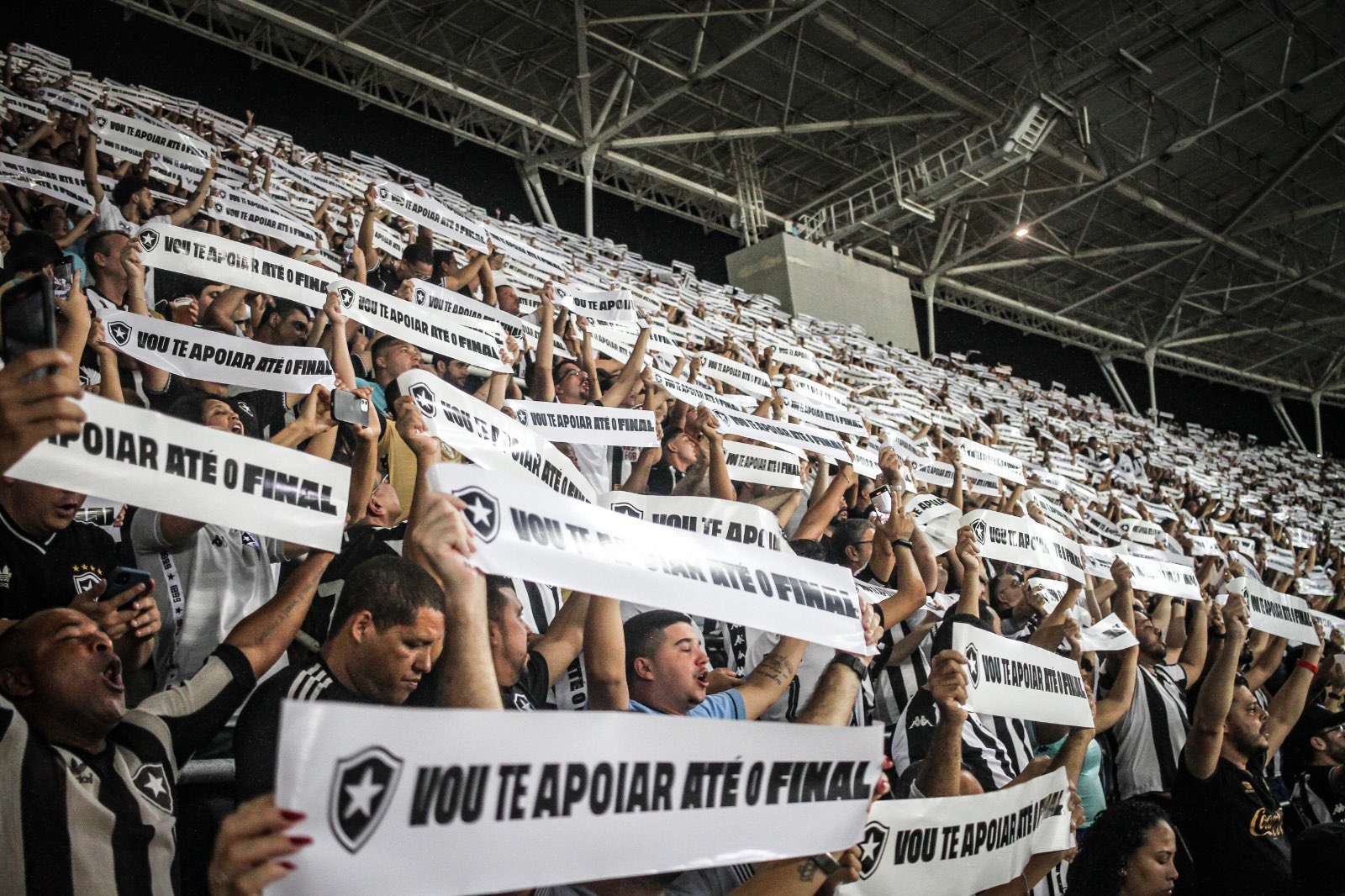 Torcida Do Botafogo Esgota Ingressos E Promete Invadir O Mineirão Para Confronto Contra O Cruzeiro 0898