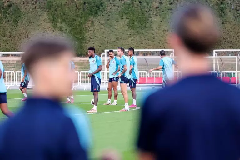 Treino do Flamengo no Catar antes da estreia na Copa Intercontinental