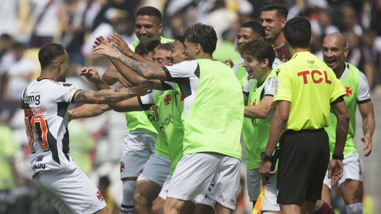 Vasco vence Atlético-MG no Maracanã