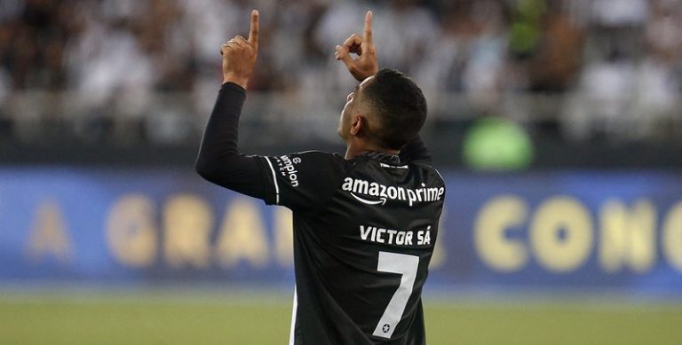 Victor Sá, do Botafogo