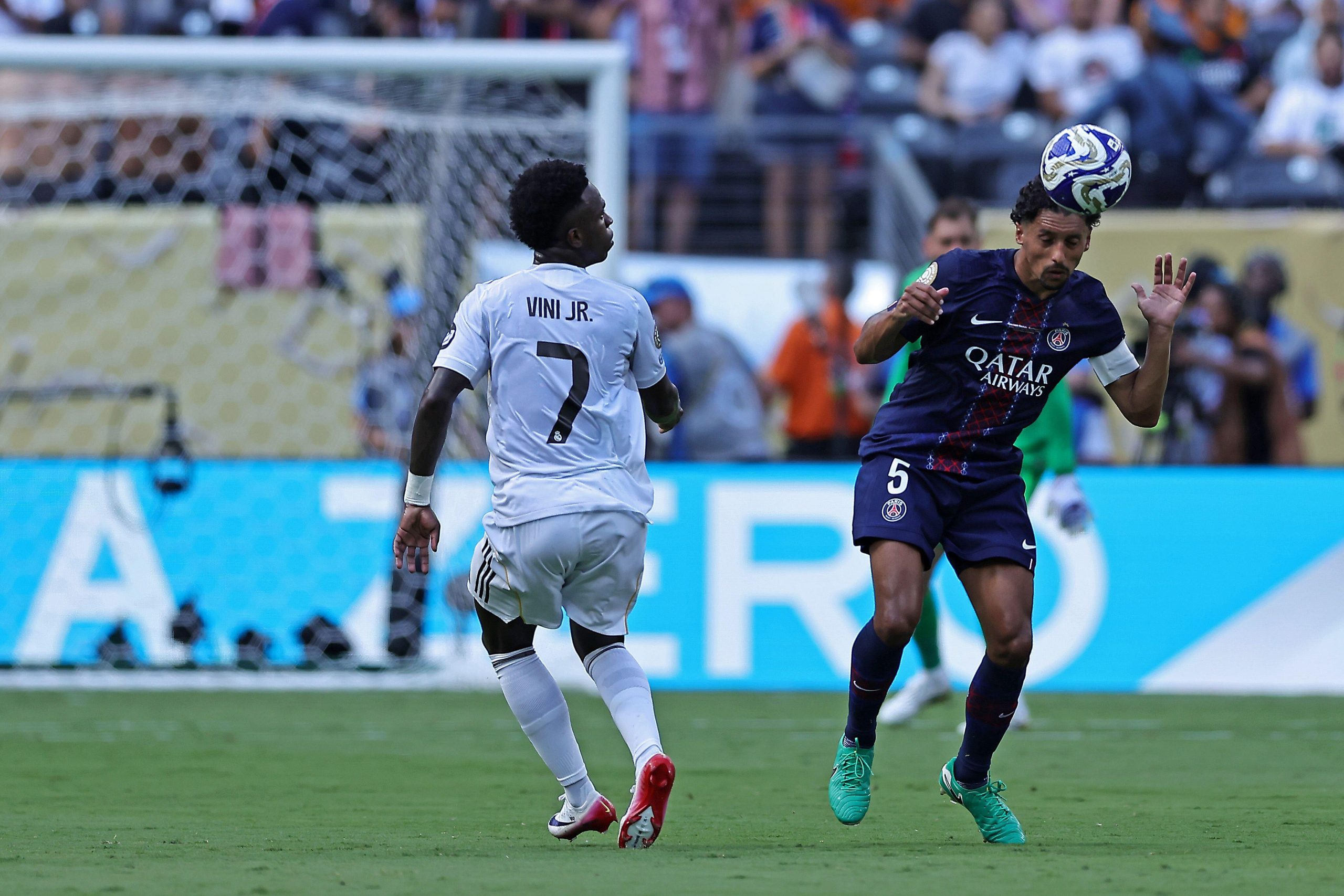 Vini-Jr-e-Marquinhos-em-PSG-x-Real-Madrid-pela-Copa-do-Mundo-de-Clubes-2025