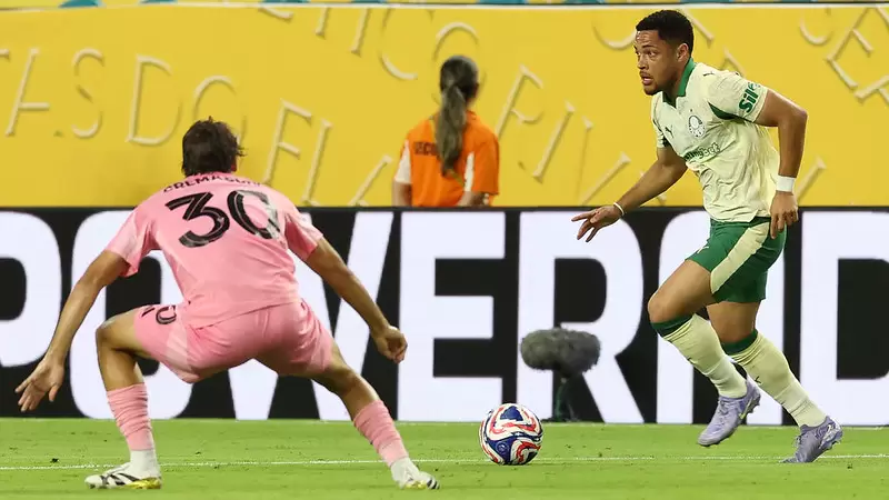 Vitor Roque, Palmeiras, contra o Inter Miami, pela Copa do Mundo de Clubes