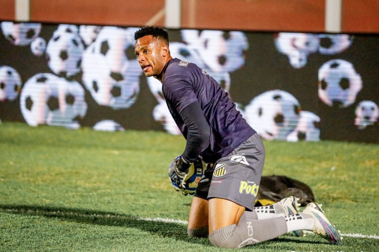 Jordi está na mira do Santos