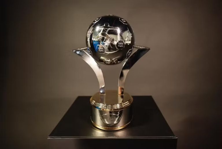 Novo troféu Roberto Dinamite para artilharia do Brasileirão