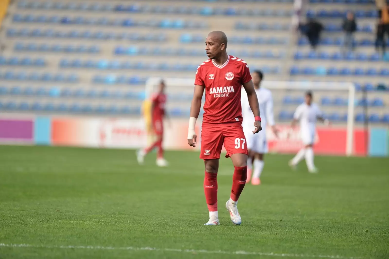 Artilheiro! Felipe Santos coloca seu time na Conference League