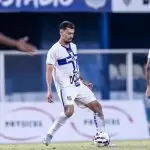 Emprestado pela Chapecoense, Bruno Vinicius celebra invencibilidade com a camisa do Água Santa após retorno de lesão