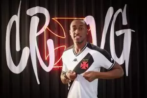 Zagueiro Luiz Gustavo, do Vasco, negocia com Bahia