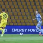 Volante Jobson joga no Al Dhafra