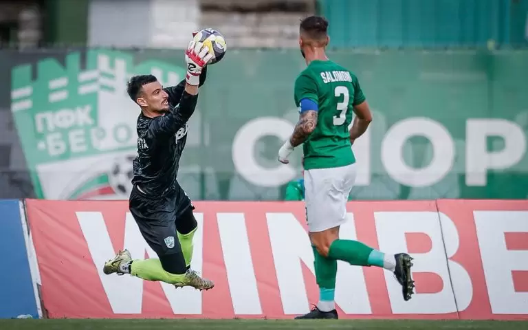 Arthur Motta analisa experiência no futebol europeu e vive sonho de infância