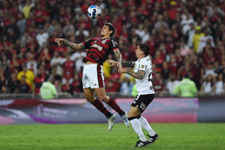 Corinthians e Flamengo se enfrentam pelo segundo turno do Brasileirão 2024. Foto: A.PAES / Alamy Stock Photo