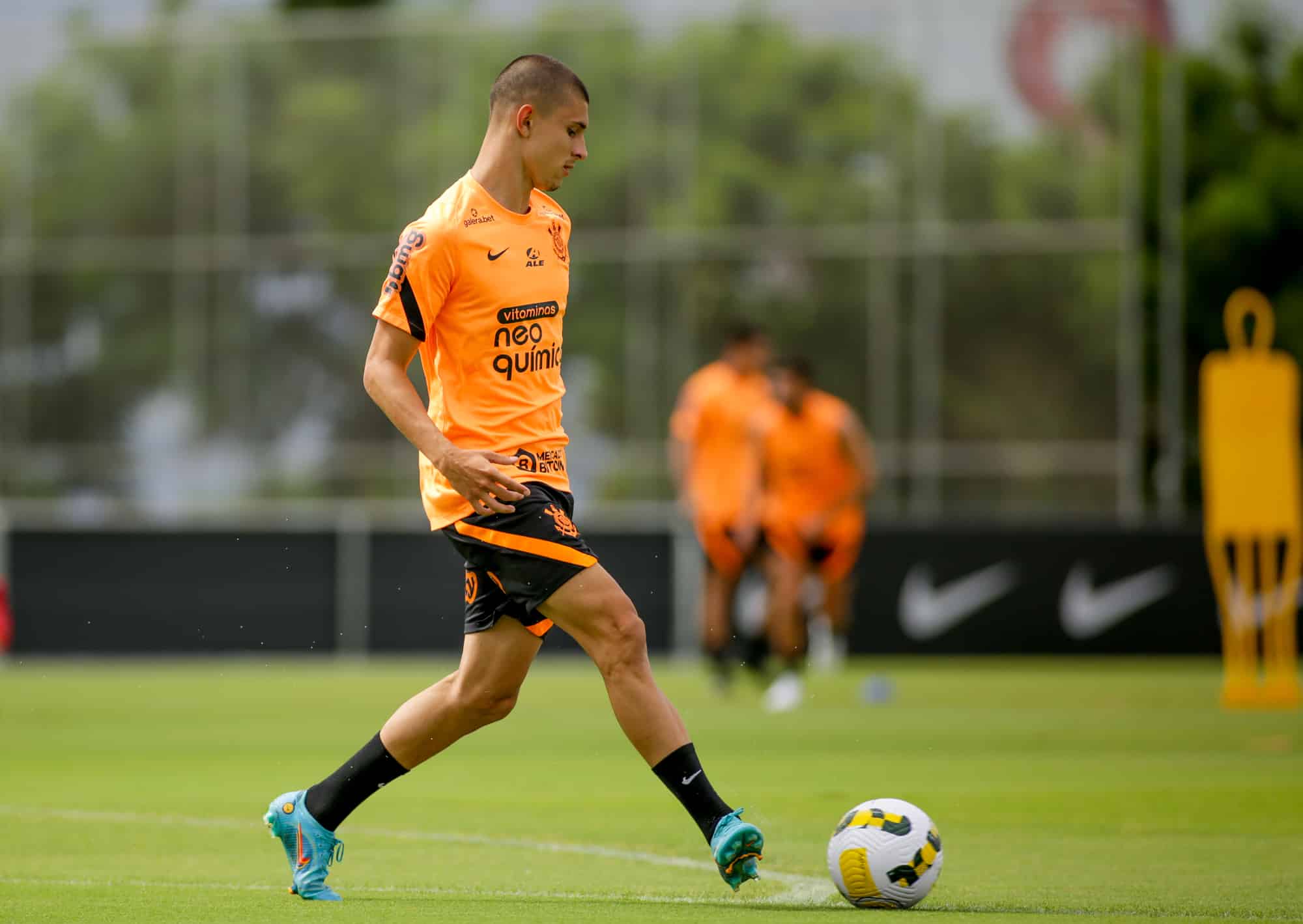 Léo Maná, lateral-direito do Corinthians - Foto: Rodrigo Coca / Ag. Corinthians