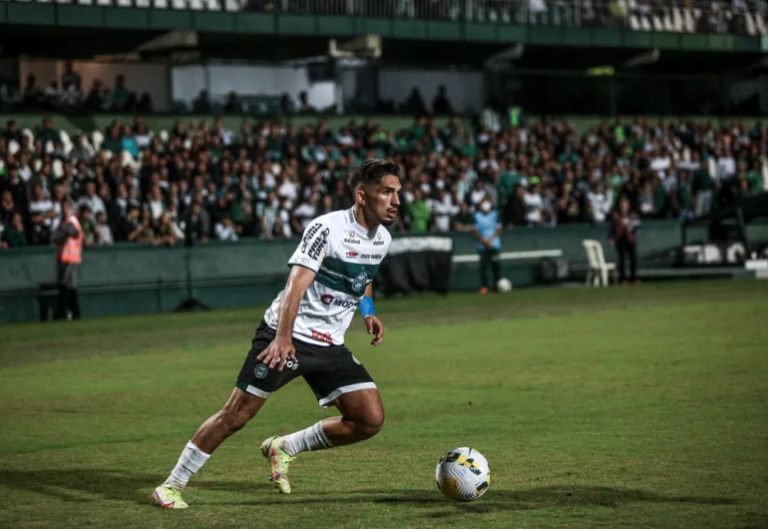 Expectativa é que Andrey retorne aos gramados ainda para o Campeonato Paranaense. Foto: Guilherme Griebeler/Coritiba