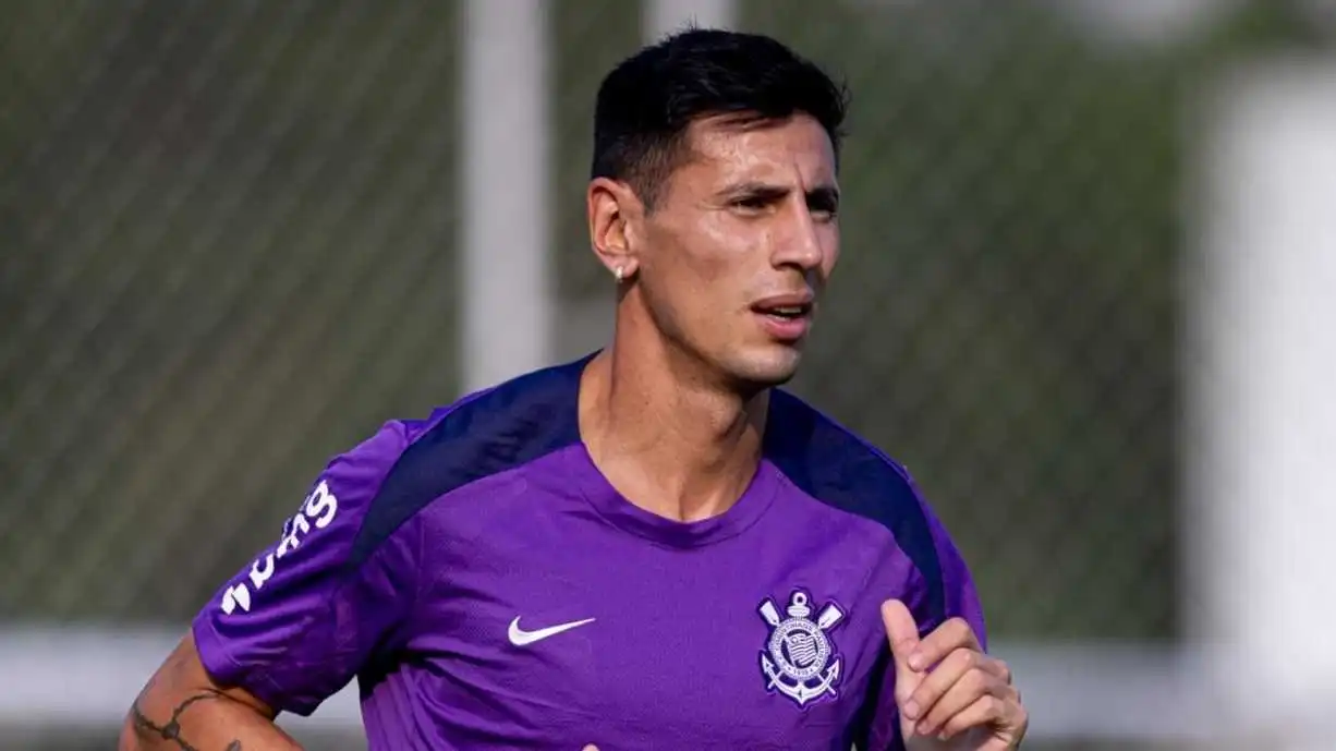 Corinthians mira renovação de Fabrizio Angileri