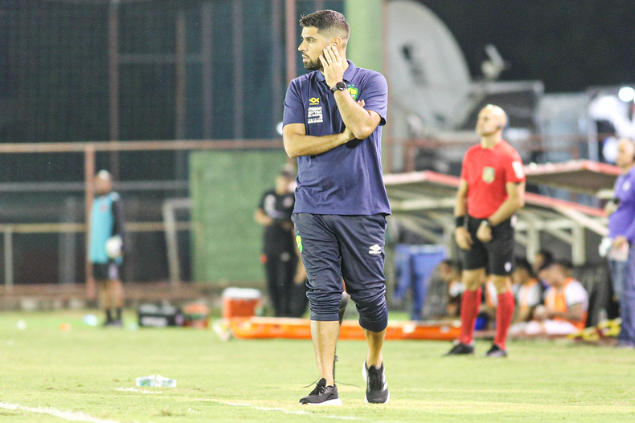 António Oliveira, técnico do Cuiabá