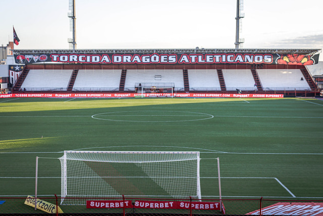 Antônio Accioly, estádio do Atlético-GO