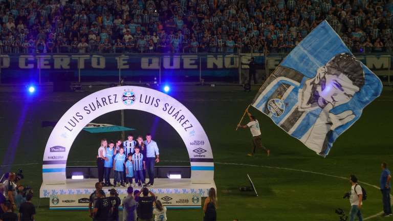 apresentaçao-suarez-arena-gremio