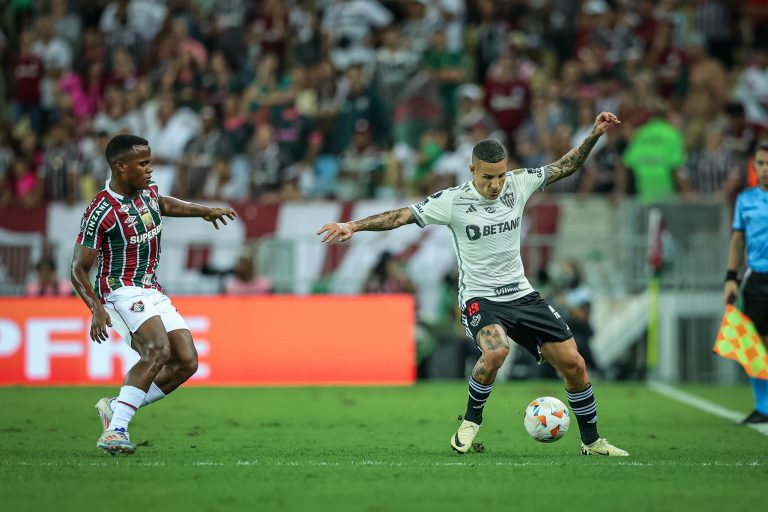 Arana e Arias em Fluminense x Atlético-MG