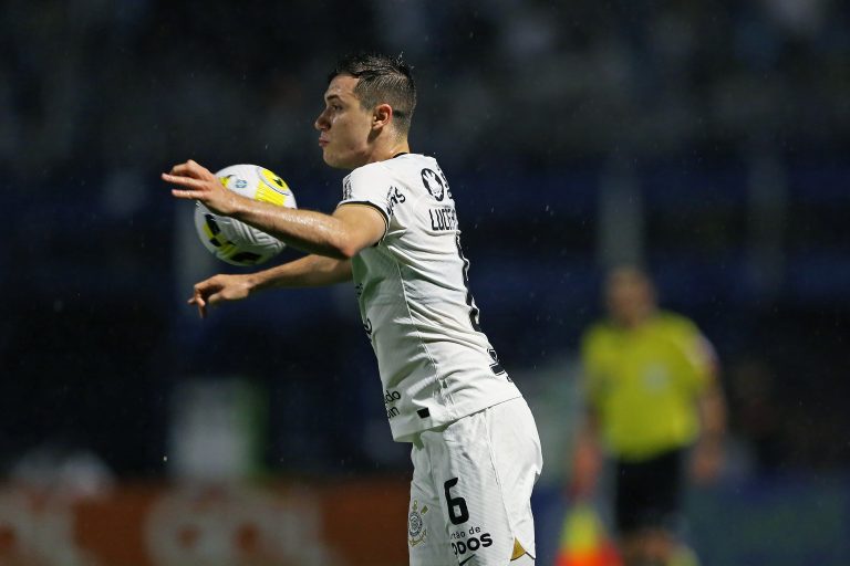 Lucas Piton Corinthians