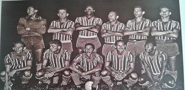 Time do Bahia de 1959, que conquistou a primeira edição do Campeonato Brasileiro (Taça Brasil, na época).