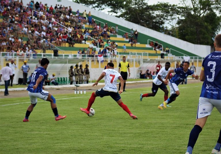 Bahia levou mais uma goleada, desta vez, do Itabuna, no último domingo (27). Foto: Rafael Machaddo/EC Bahia