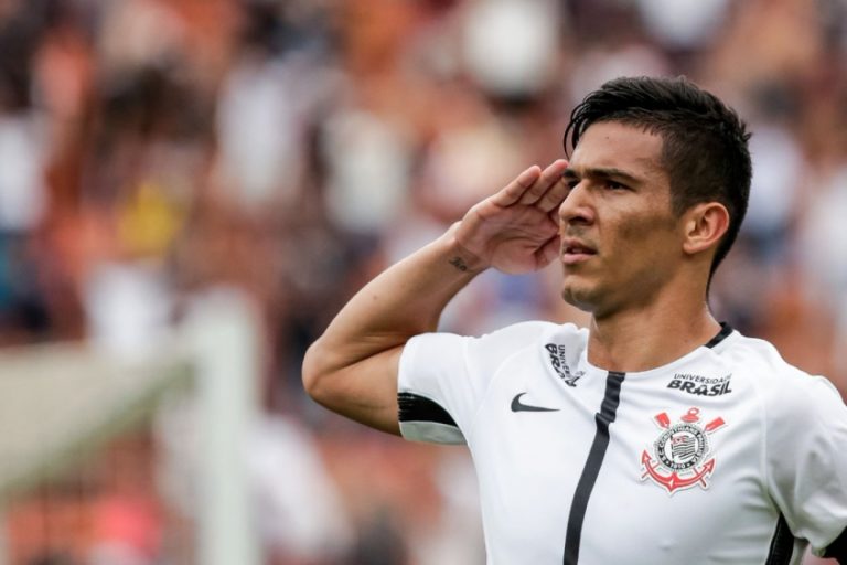 Balbuena tem contrato até metade de 2023 com o Corinthians