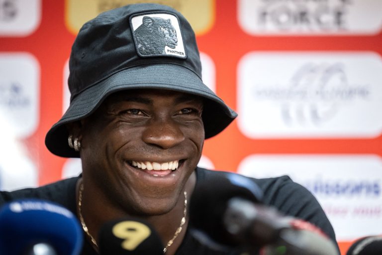 Balotelli escalou quatro brasileiros para time dos sonhos. Foto: FABRICE COFFRINI/AFP via Getty Images