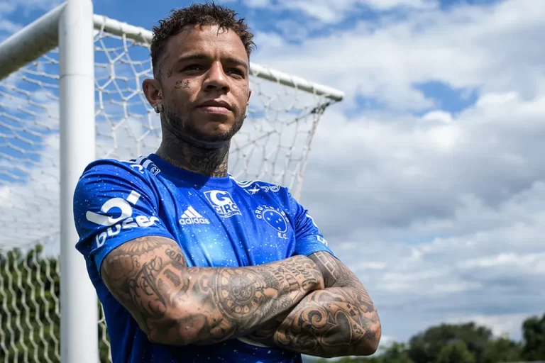 Rafael Bilu é o novo atacante do Cruzeiro