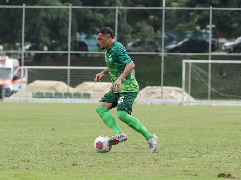 Crystopher, reforço do Boavista-RJ, revela ambições do clube no Campeonato Carioca: "Em busca de fazer uma excelente competição" (Foto: Reprodução / Instagram)