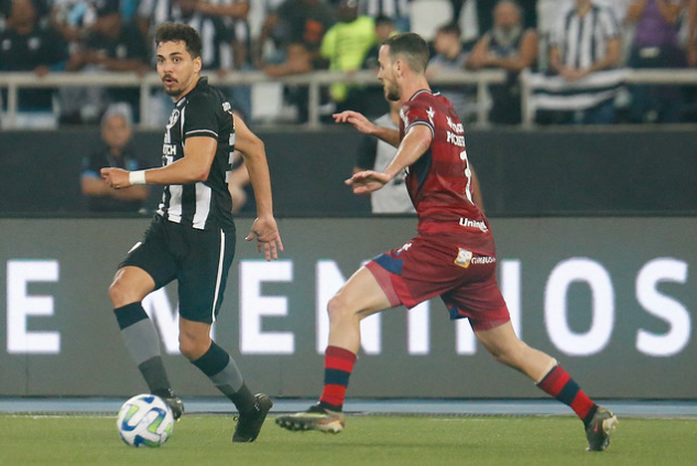 Eduardo e Tomás Pochettino em Botafogo x Fortaleza