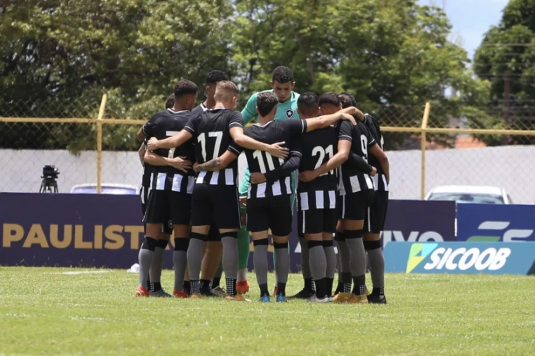 O Botafogo foi eliminado na terceira fase da Copinha 2023