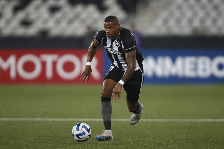 Botafogo v Patronato - Copa CONMEBOL Sudamericana 2023