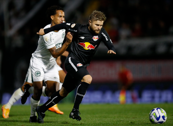 Disputa em Red Bull Bragantino x Goiás